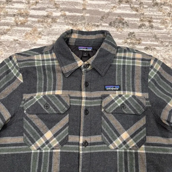 Patagonia Insulated Quilted Fjord Flannel Plaid Shirt Shacket Men’s Small $199